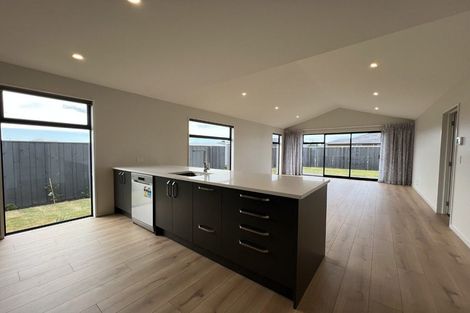 Photo of property in 119 Skibbereen Drive, Halswell, 8025