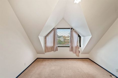 Photo of property in 2/4 Gleneagles Terrace, Ilam, Christchurch, 8053