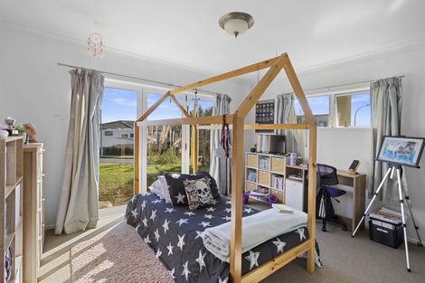 Photo of property in 16 Nadine Stanton Drive, Bell Block, New Plymouth, 4312