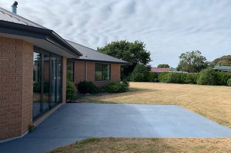 Photo of property in 4 Dundee Close, Darfield, 7510