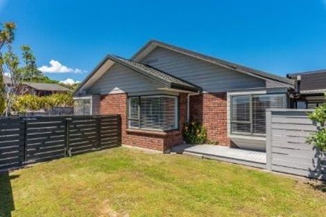 Photo of property in 125 Realm Drive, Paraparaumu, 5032