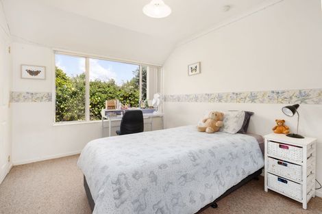 Photo of property in 28 Harry Shaw Way, Raumati South, Paraparaumu, 5032