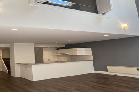 Photo of property in Whitmore Apartments, 1c/7 Stout Street, Wellington Central, Wellington, 6011