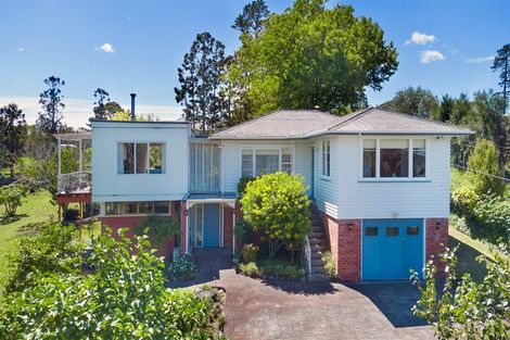 Photo of property in 12 Carter Road, Oratia, Auckland, 0604