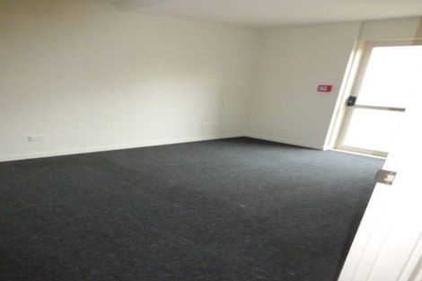 Photo of property in 3/30 Mathesons Road, Phillipstown, Christchurch, 8011