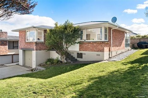 Photo of property in 39 Blakeborough Drive, Forrest Hill, Auckland, 0620