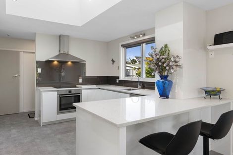 Photo of property in 15 Kurupae Road, Hilltop, Taupo, 3330