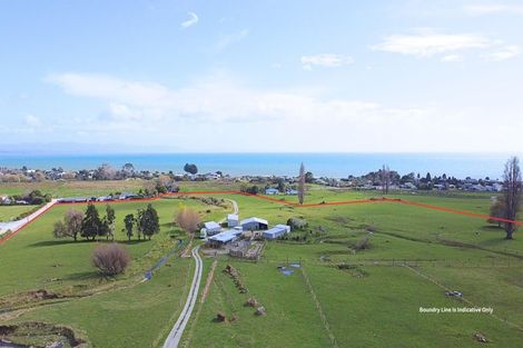 Photo of property in 706 Abel Tasman Drive, Clifton, Takaka, 7183