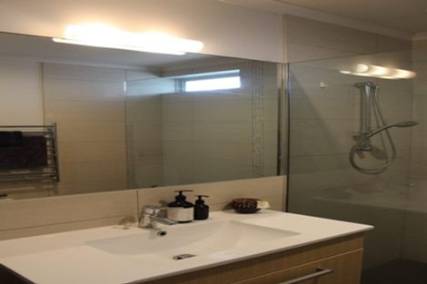 Photo of property in 3/24 Selwyn Road, Cockle Bay, Auckland, 2014