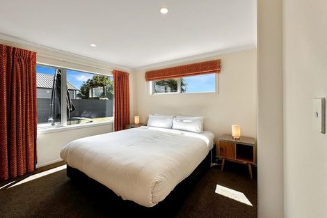 Photo of property in 16 Rhoboro Road, Twizel, 7901