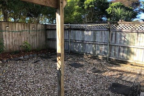 Photo of property in 4/3 Orwell Road, Greenhithe, Auckland, 0632