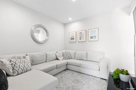 Photo of property in 42 Makamaka Lane, Albany Heights, Auckland, 0632