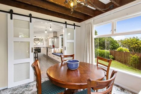 Photo of property in 3 Pimlico Place, Newlands, Wellington, 6037