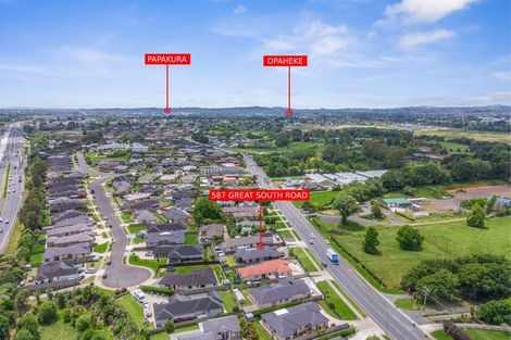 Photo of property in 587 Great South Road, Rosehill, Papakura, 2113