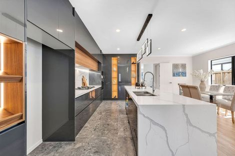 Photo of property in 54 Hikuawa Road, Flat Bush, Auckland, 2019