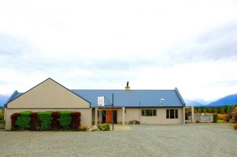 Photo of property in 898 Hillside Manapouri Road, Manapouri, Te Anau, 9679