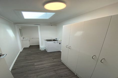 Photo of property in 230 The Esplanade, Island Bay, Wellington, 6023