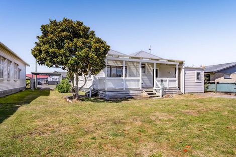 Photo of property in 25 Milmoe Street, Hawera, 4610