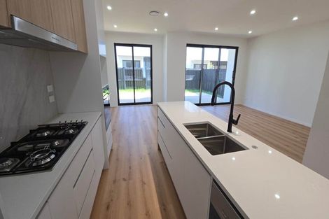 Photo of property in 12 Murray Grey Lane, Karaka, 2580