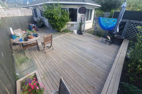 Photo of property in 35 Raumati Road, Raumati Beach, Paraparaumu, 5032