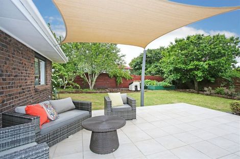 Photo of property in 1 Heron Place, Waiuku, 2123