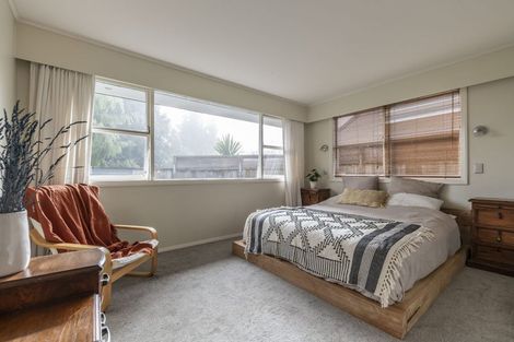 Photo of property in 14 Gerrand Place, Chedworth, Hamilton, 3210