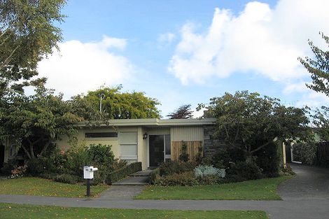 Photo of property in 11 Camelot Street, Ilam, Christchurch, 8041