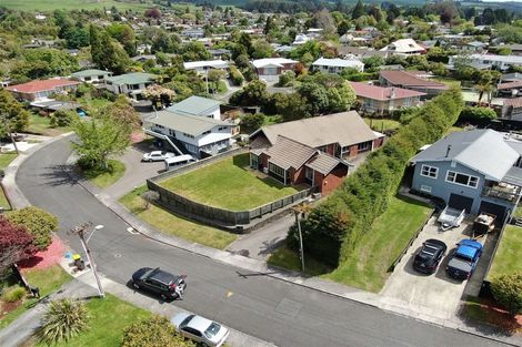 Photo of property in 5 Wharepaina Crescent, Springfield, Rotorua, 3015