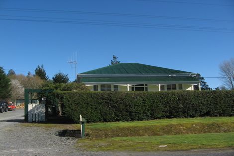 Photo of property in 24 Main Street, Hunterville, 4730