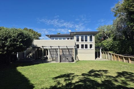 Photo of property in 124 Whangaparaoa Road, Red Beach, 0932
