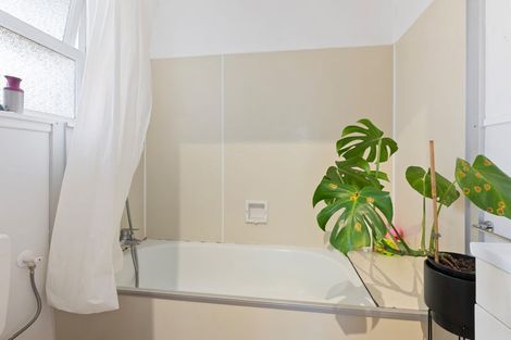 Photo of property in 28c Pah Road, Papatoetoe, Auckland, 2025