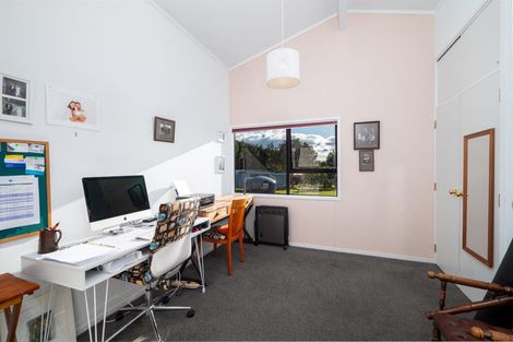 Photo of property in 38 Riddell Road, Kerikeri, 0230