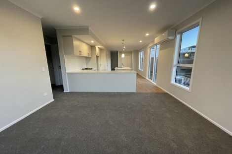 Photo of property in 24 Koreke Close, Kenepuru, Porirua, 5022