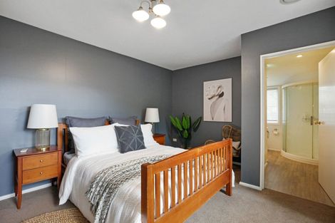 Photo of property in 87 Memorial Avenue, Ilam, Christchurch, 8053