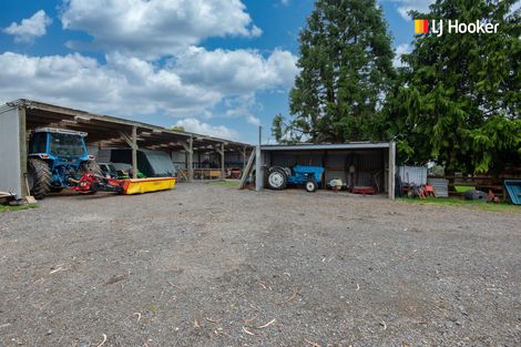 Photo of property in 495 Centre Road, Momona, Outram, 9073