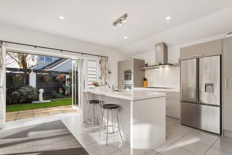 Photo of property in 3 Parkham Drive, Burnside, Christchurch, 8053