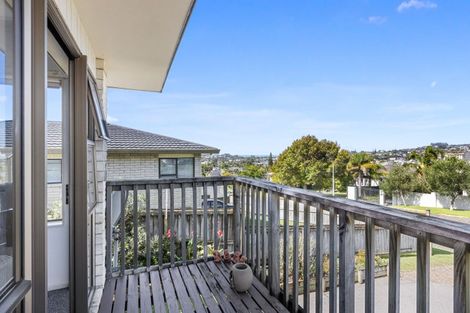 Photo of property in 2/38 Albatross Road, Red Beach, 0932