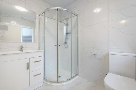 Photo of property in 2/5 Stanley Avenue, Milford, Auckland, 0620