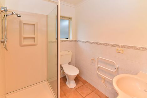 Photo of property in 8a Beach Road, Pahurehure, Papakura, 2113