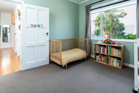 Photo of property in 30 Mandalay Terrace, Khandallah, Wellington, 6035