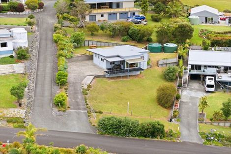 Photo of property in 45 Seaview Road, Cable Bay, 0420