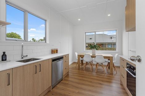 Photo of property in 16 Garvins Road, Hornby, Christchurch, 8042