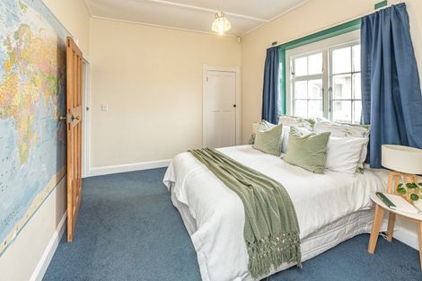 Photo of property in 6 College Street, Whanganui, 4500