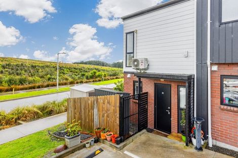 Photo of property in 56 Picturesque Drive, Flat Bush, Auckland, 2019