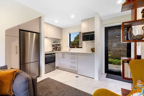 Photo of property in 9/17 Pearce Crescent, Taita, Lower Hutt, 5011