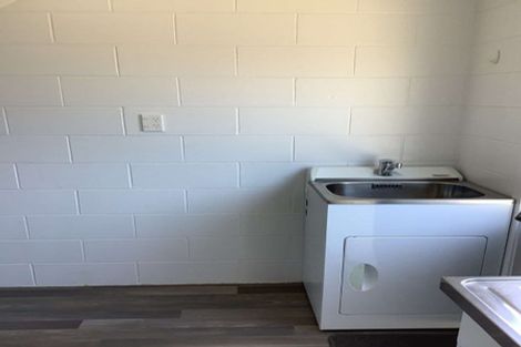 Photo of property in 2/86 Picton Avenue, Riccarton, Christchurch, 8011