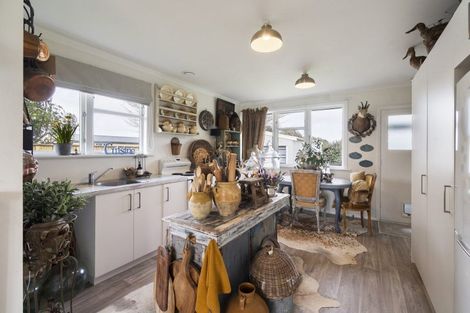 Photo of property in 47 Taumaihi Street, Bulls, 4818