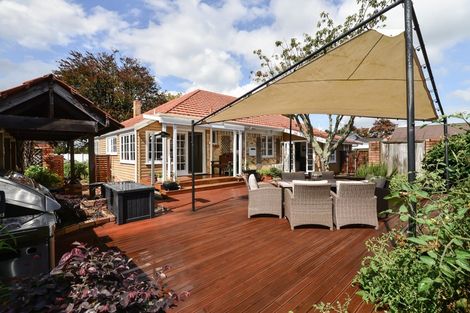 Photo of property in 37 Dalethorpe Avenue, Fairfield, Hamilton, 3214