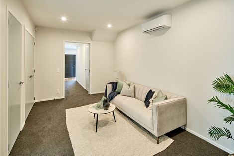 Photo of property in 5 Pakura Place, Wainuiomata, Lower Hutt, 5014