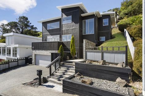 Photo of property in 67 Sheridan Terrace, Johnsonville, Wellington, 6037